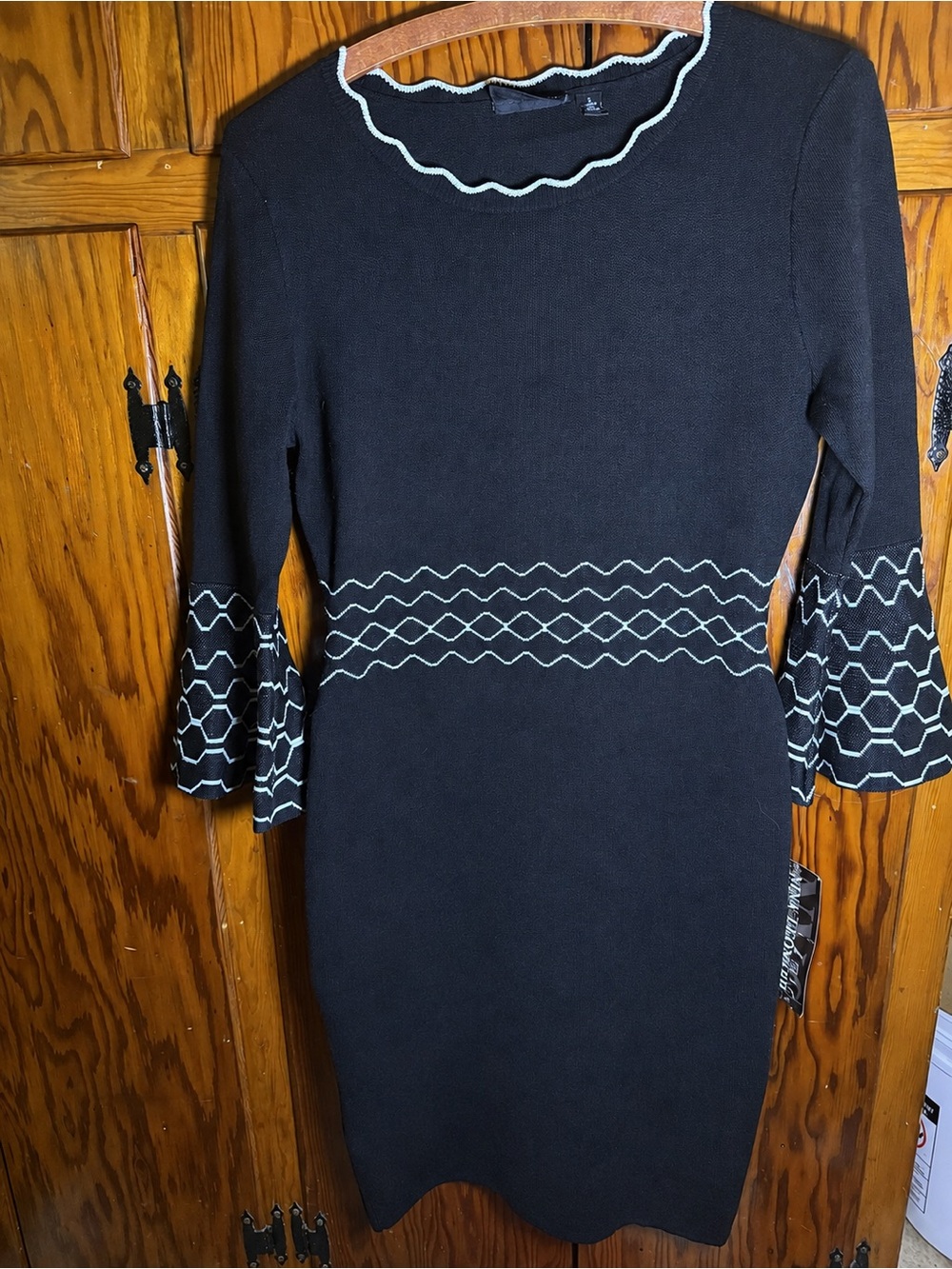 Nina Leonard Black Knit Long-Sleeve Sheath Dress with White Trim